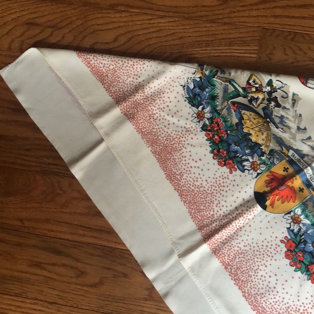 German scarf - Picture 11 of 16